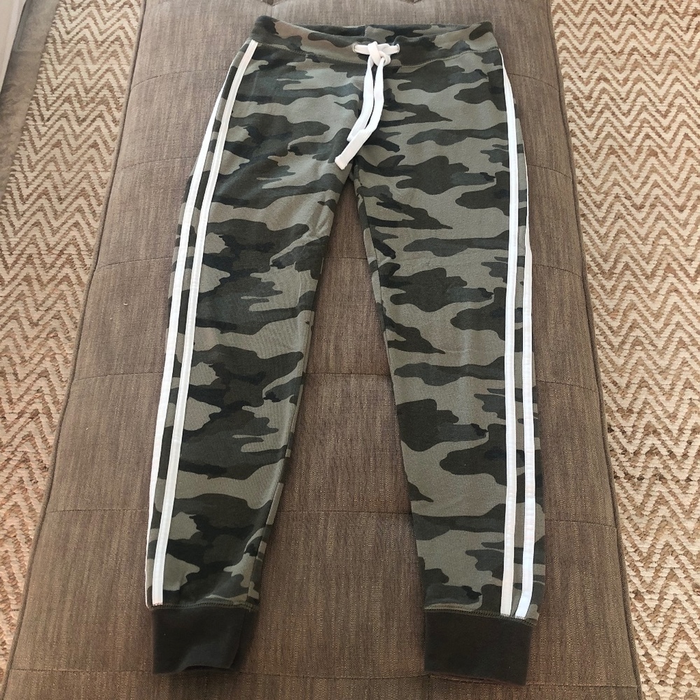 Love Me by Reflex Soft Camouflage Joggers Banded Drawstring Waist W Sz M